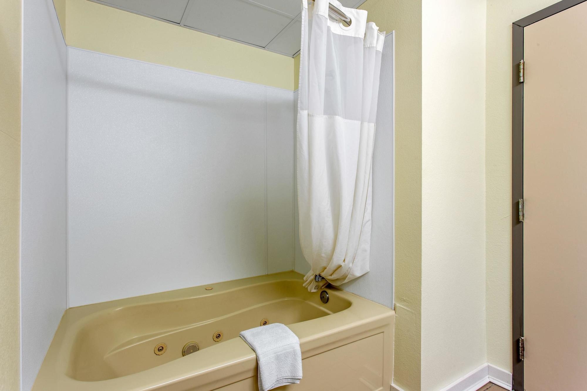 Quality Inn Surfside Beach Exterior photo