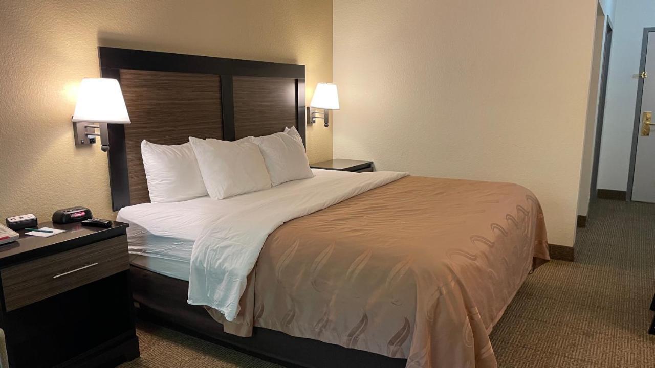 Quality Inn Surfside Beach Exterior photo