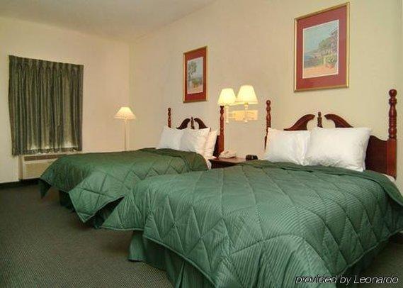 Quality Inn Surfside Beach Room photo
