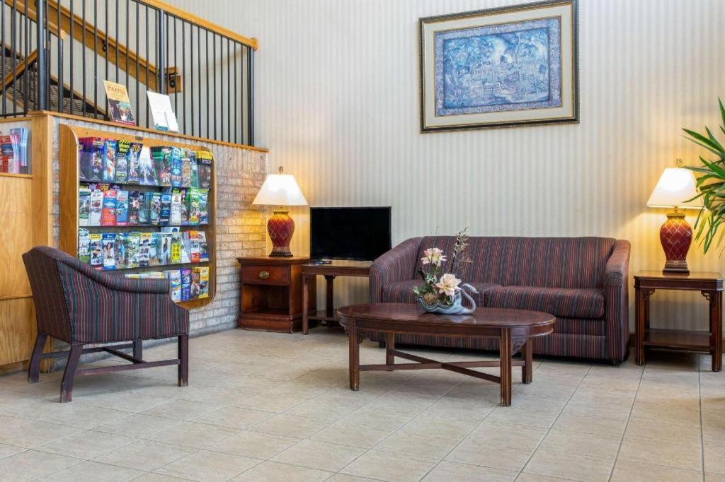Quality Inn Surfside Beach Exterior photo